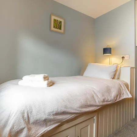 3 Bed In Oc-lr066 *